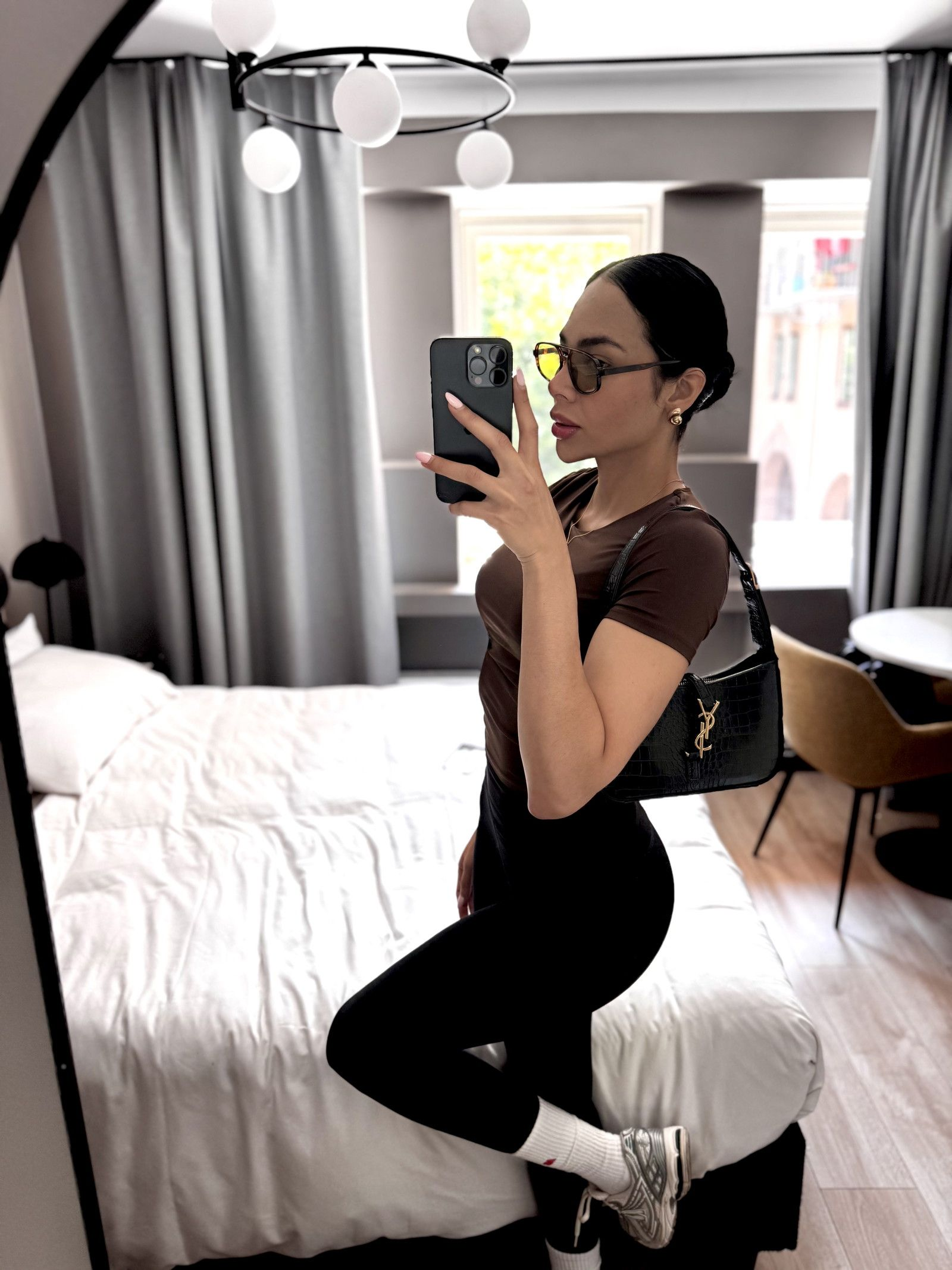 695129728|PAMELA|Chica