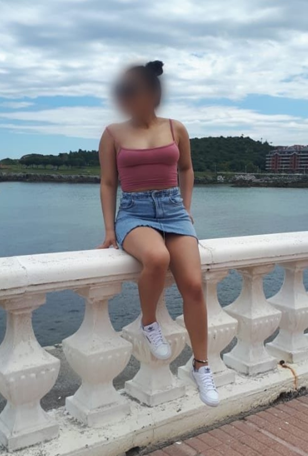 613477559|GIMENA|Chica
