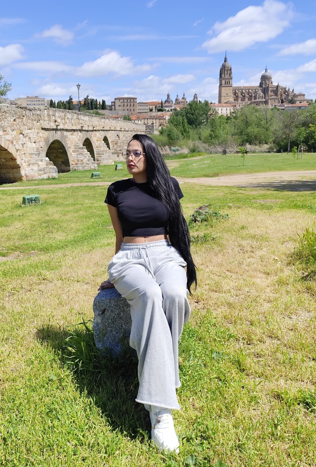 632344594|EIMY|Escort