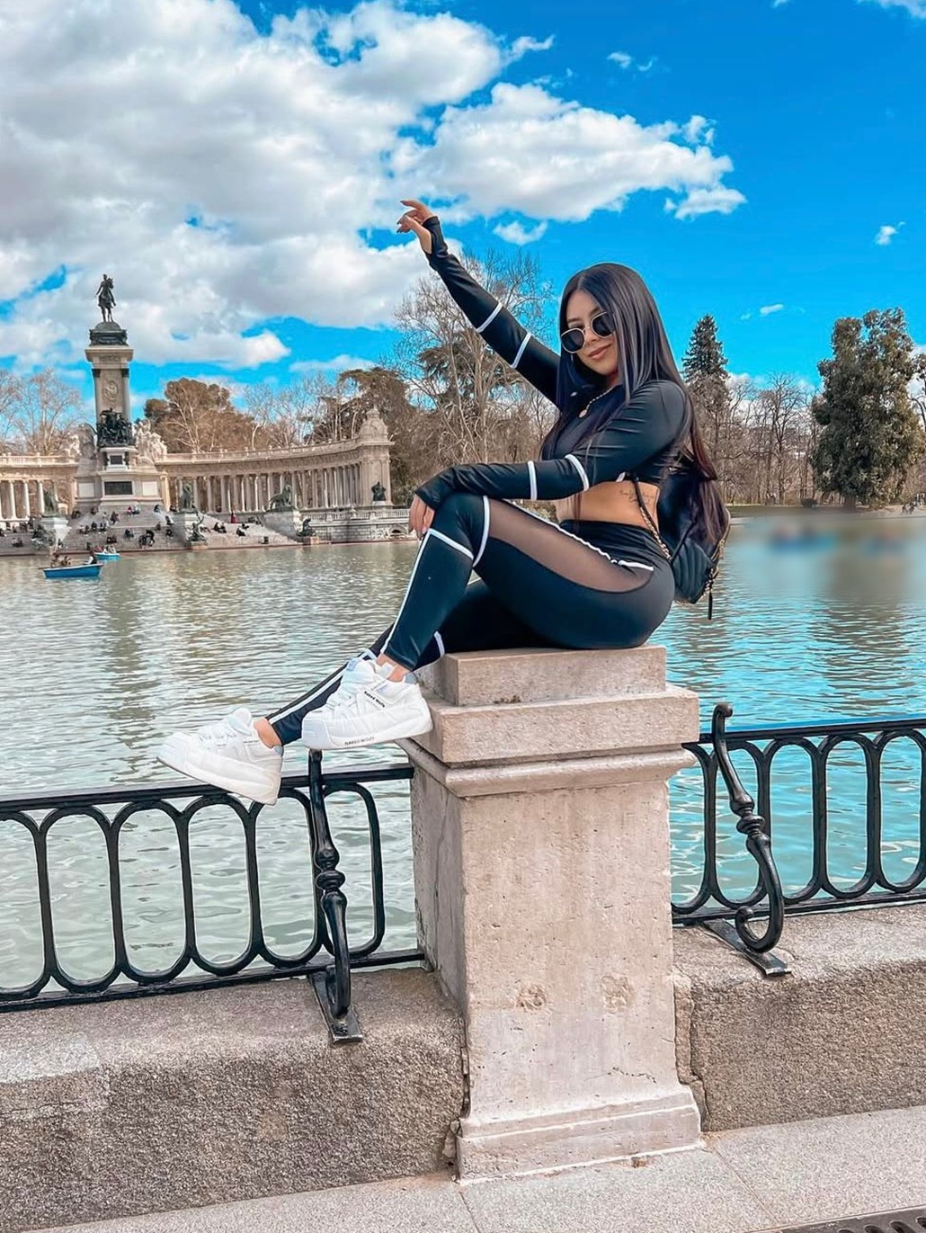 643024770|SANDY REYES|Chica
