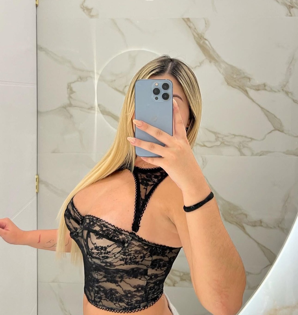 613838852|VALENTINA|Escort