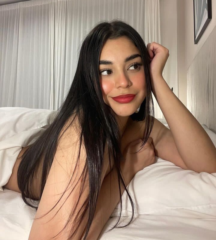 674069799|JULIANA|Chica