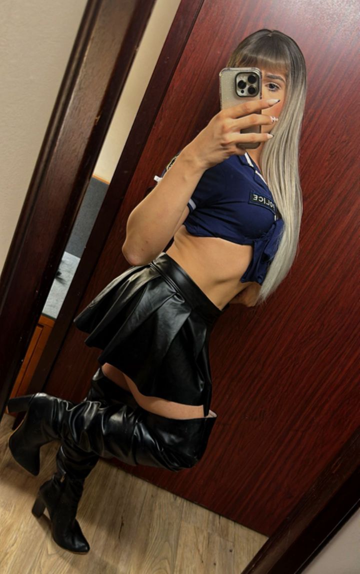 664472571|RIHANNA|Transexual