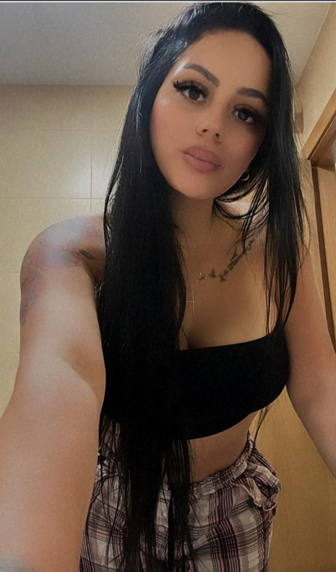 680615957|CATALINA|Puta