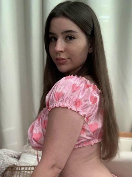 605111569|CRISTINA|Chica