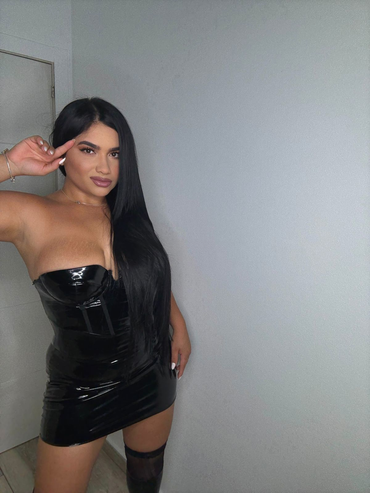 615217087|VALERIA|Chica