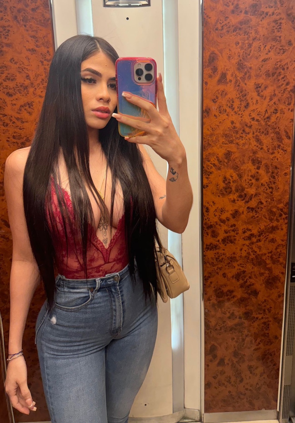 678317848|CARLA|Chica