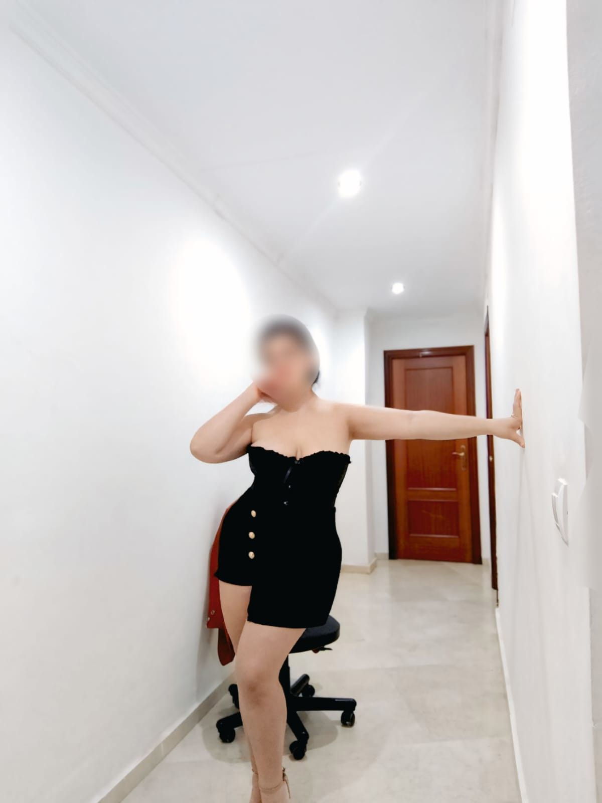 641184545|ANTONIA|Chica