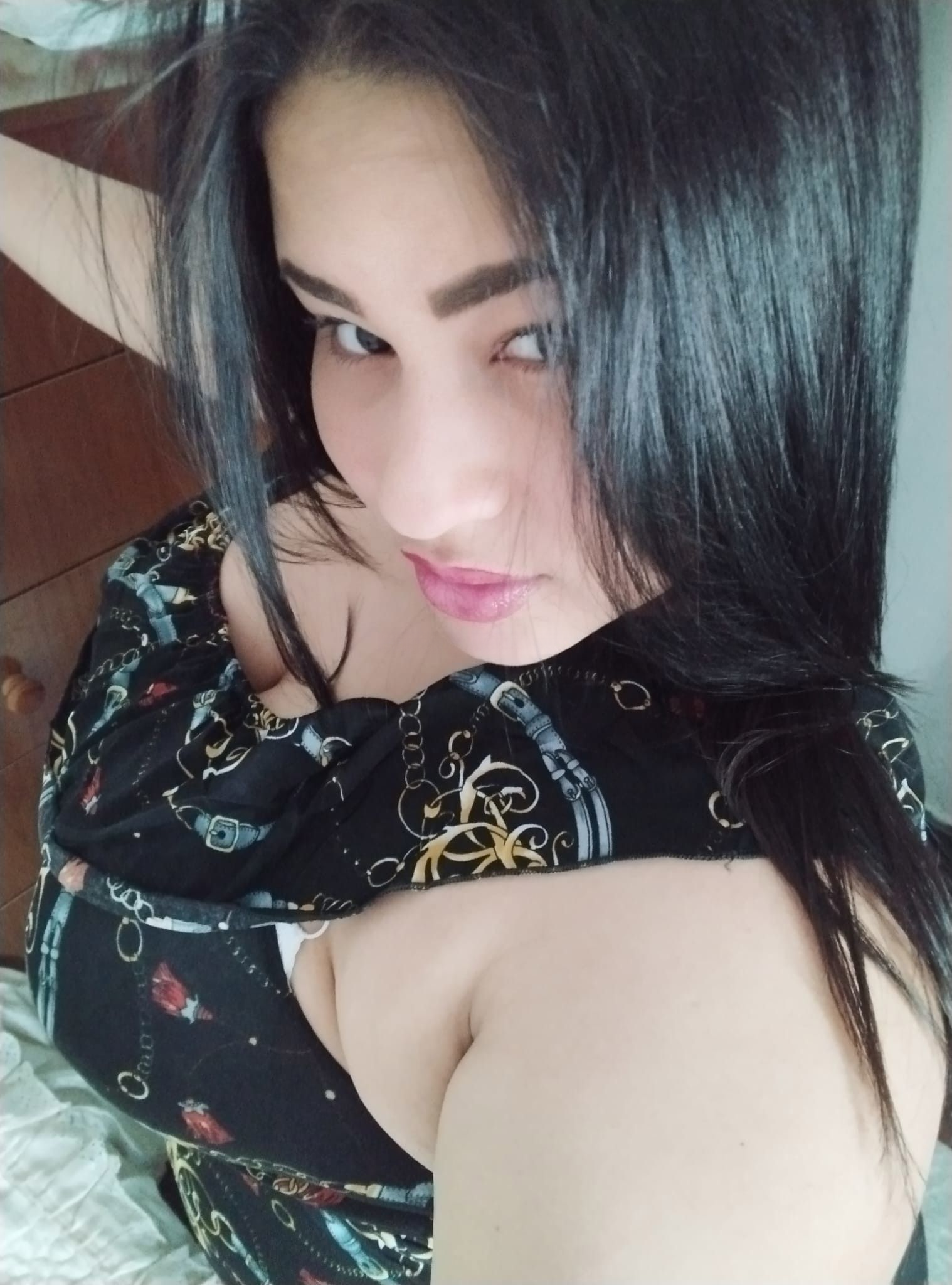 637975331|MIA|Chica