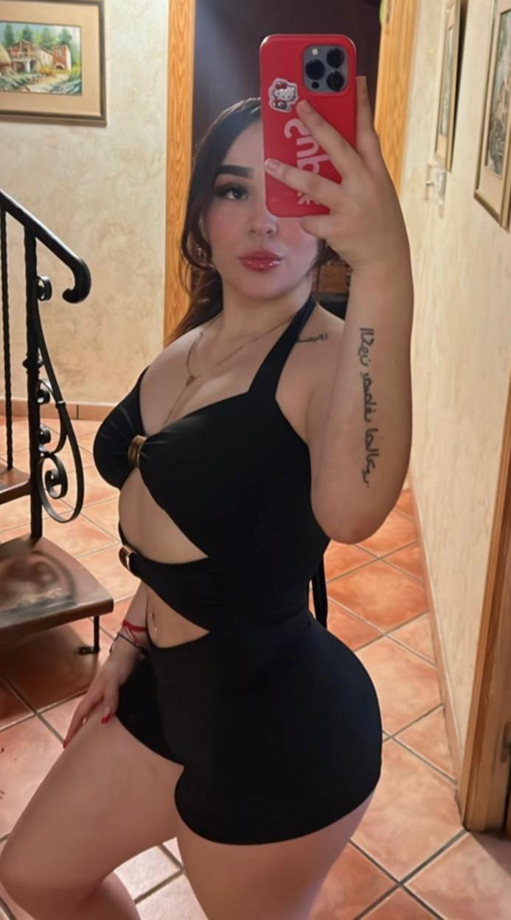 604240778|MIA|Chica