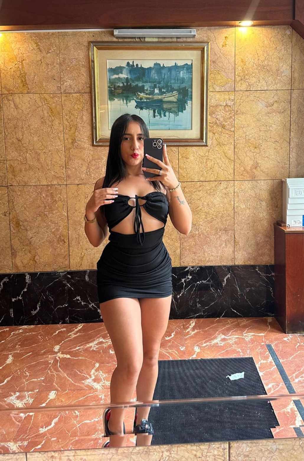 658910156|RUBI|Chica