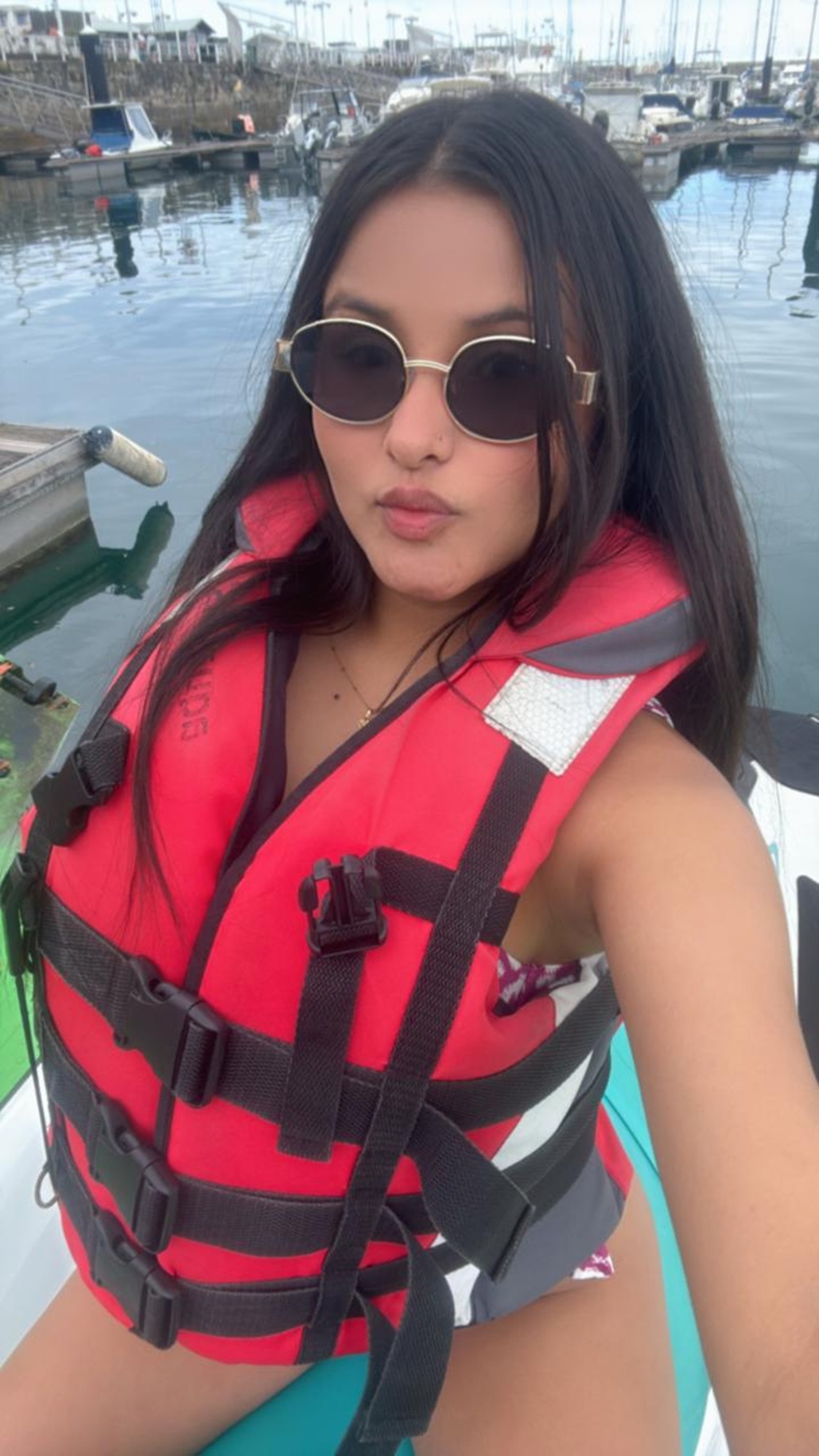 603685675|ÁNGELA|Chica