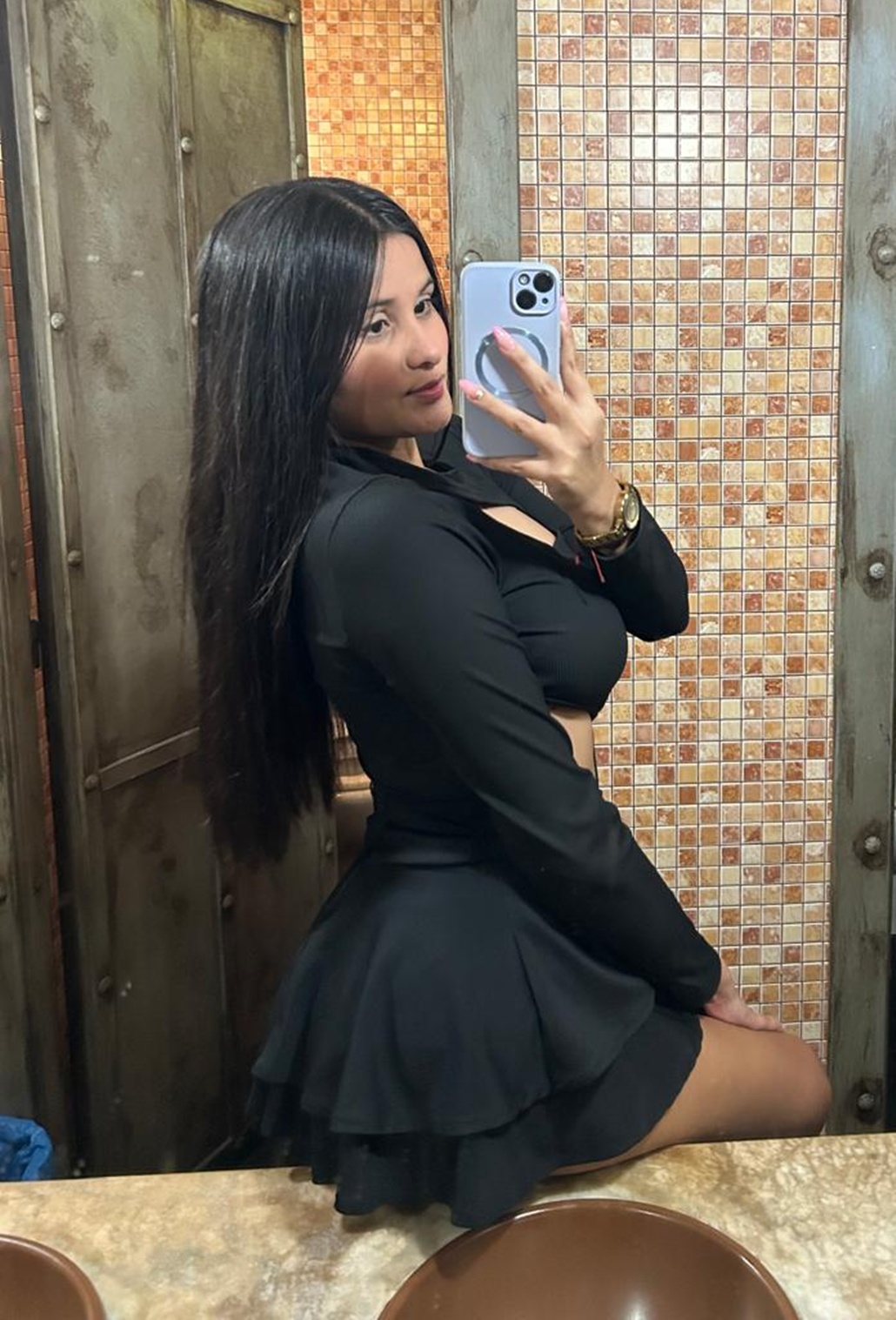 603685675|ÁNGELA|Chica