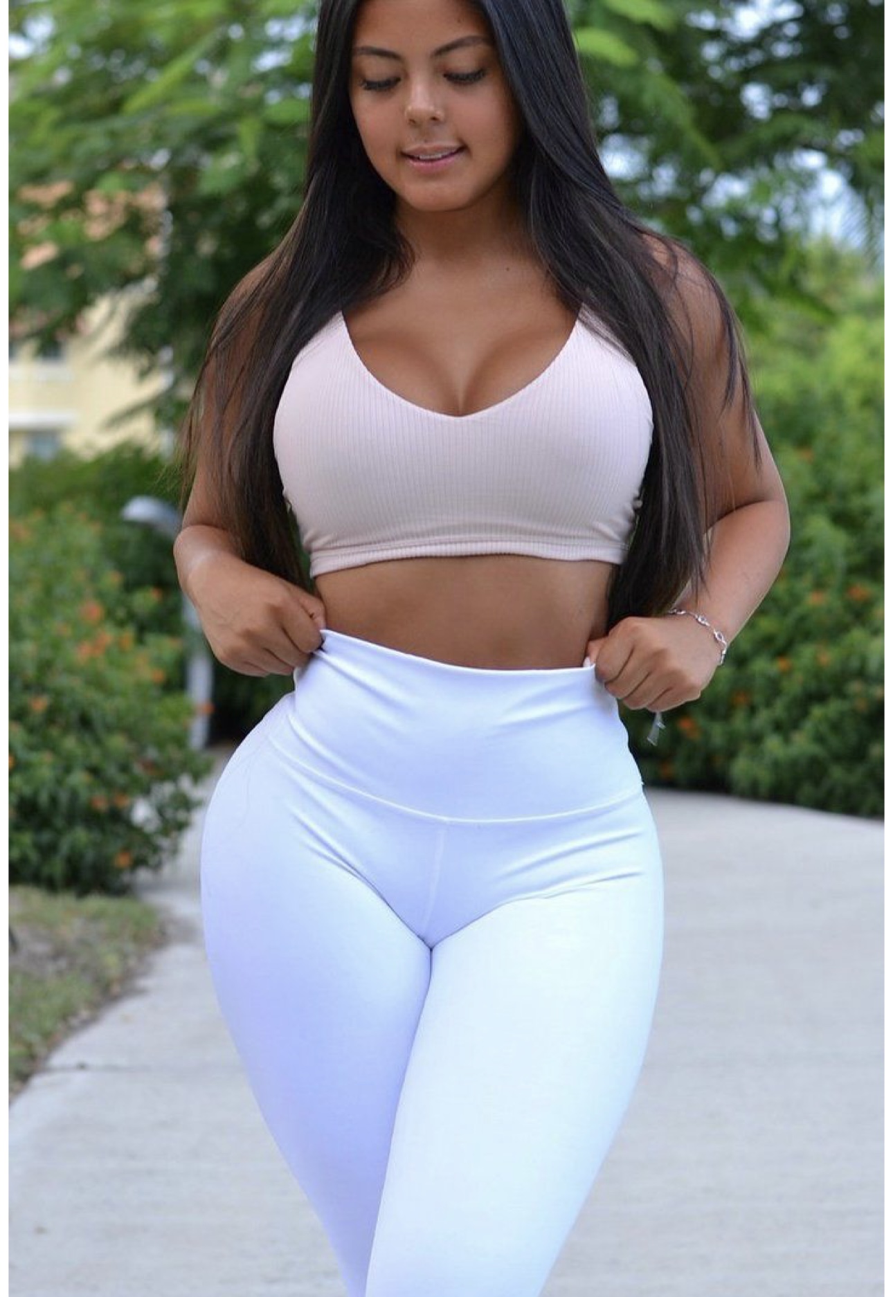 722574026|LAURA|Chica