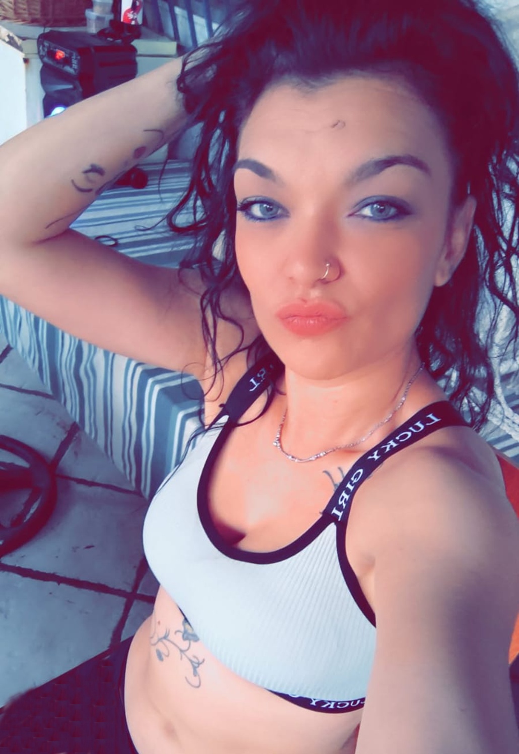 641709933|LORENA|Chica