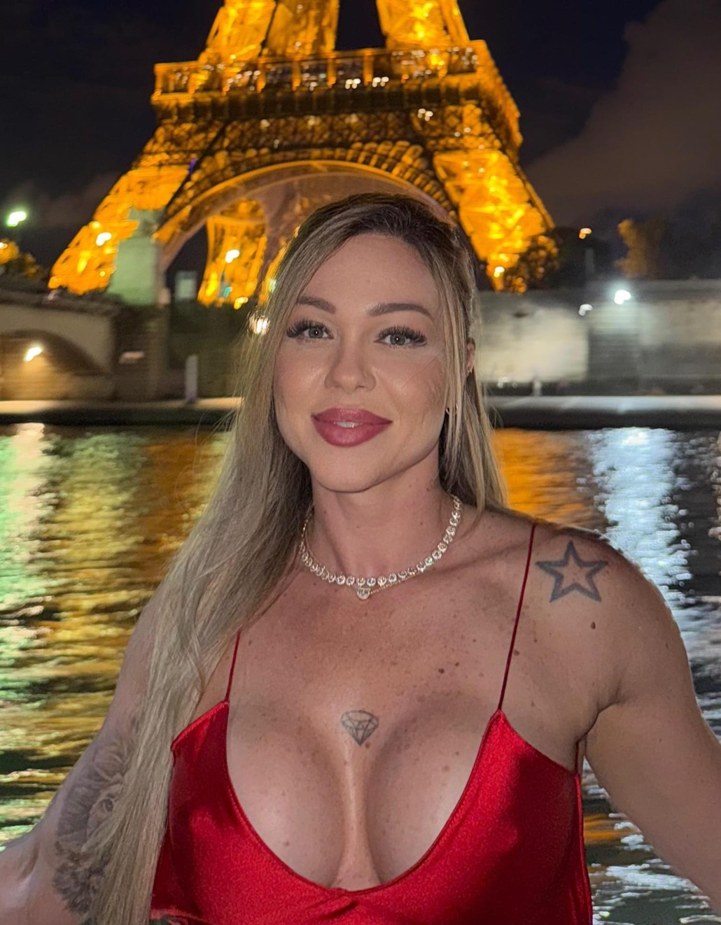 647945877|KAREN|Escort