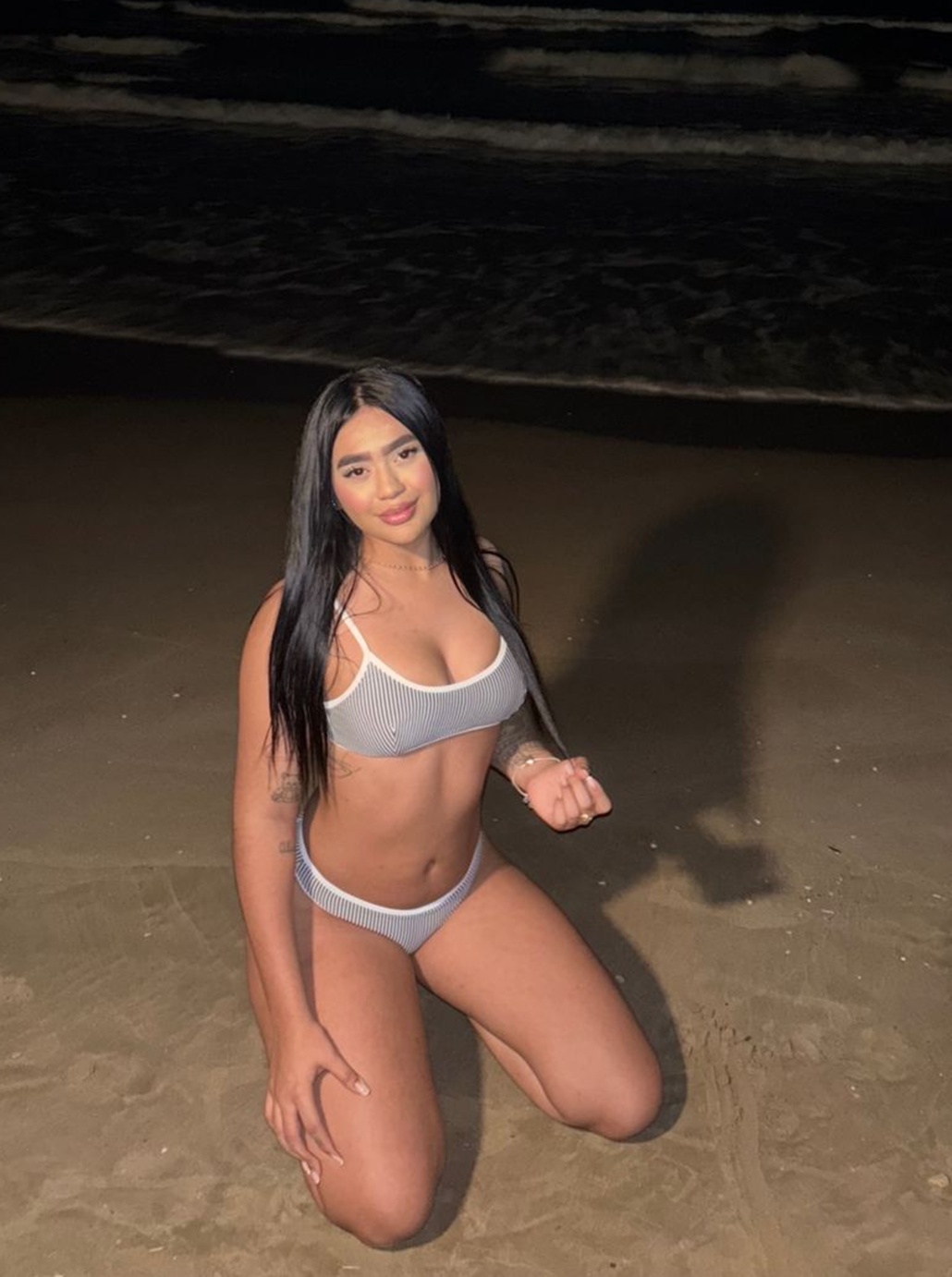 685252275|MARTINA|Puta