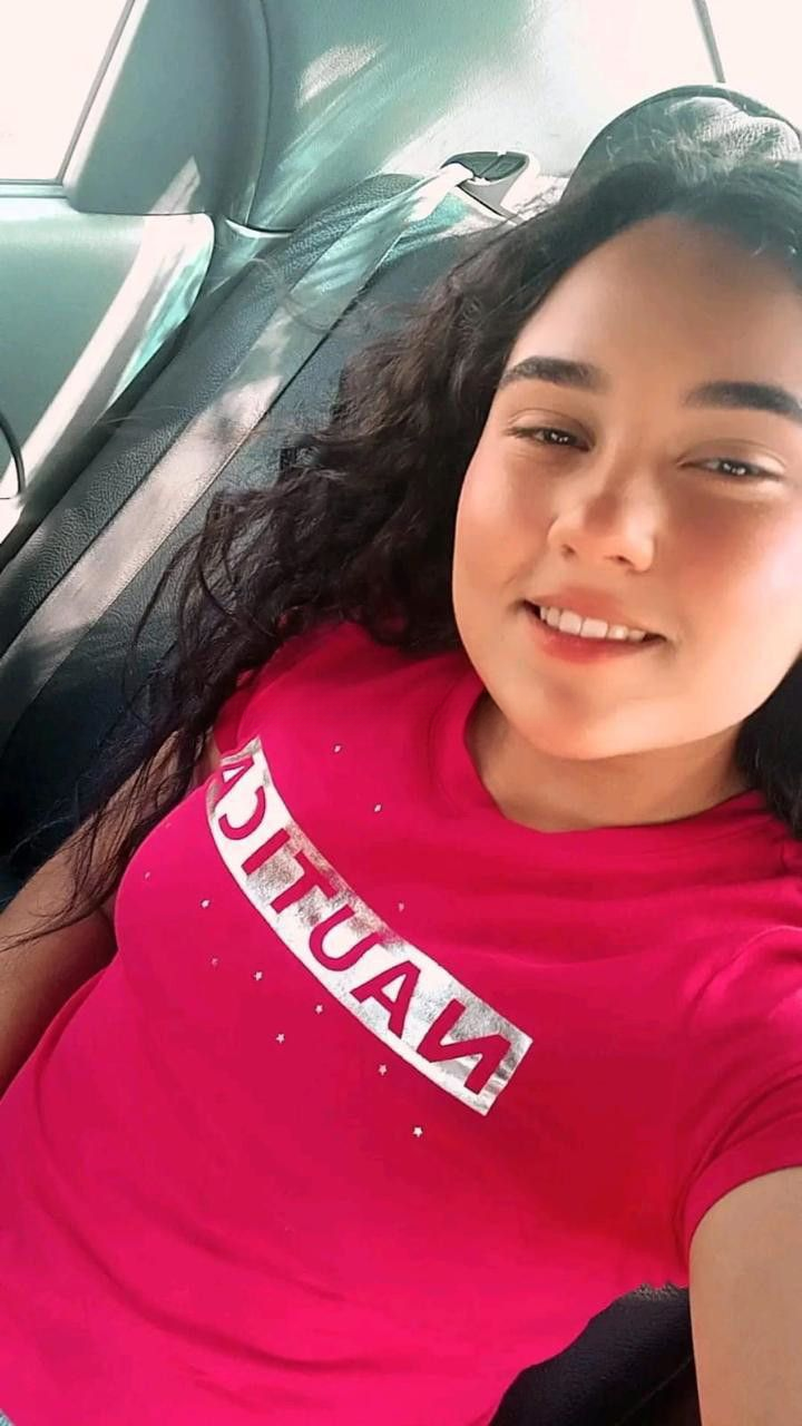 643210028|ALEJANDRA|Chica