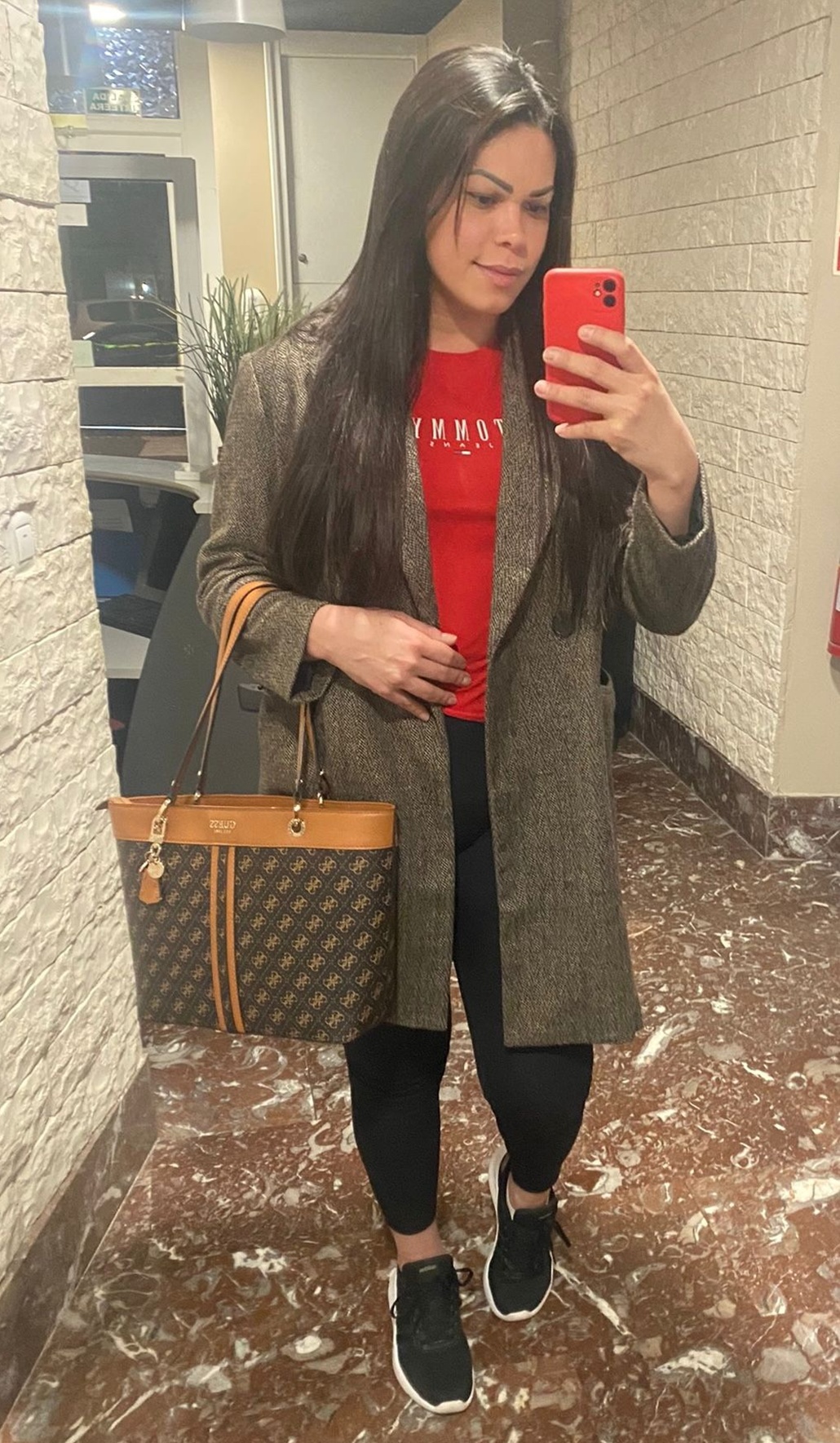 612497858|GISSELY|Transexual