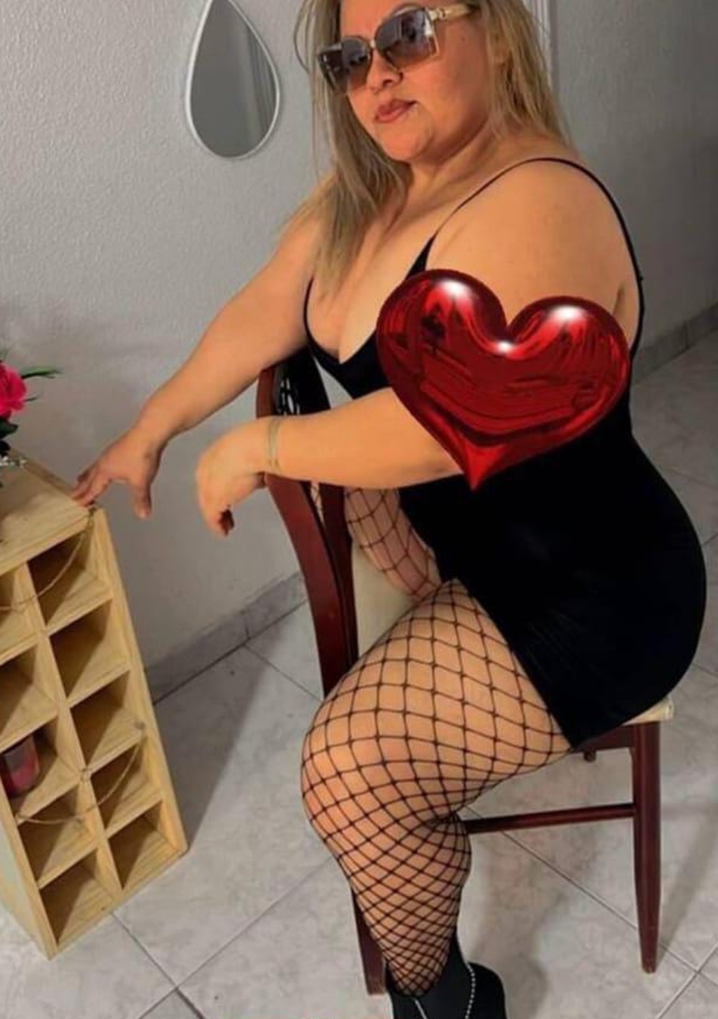 613870225|RUBY|Chica
