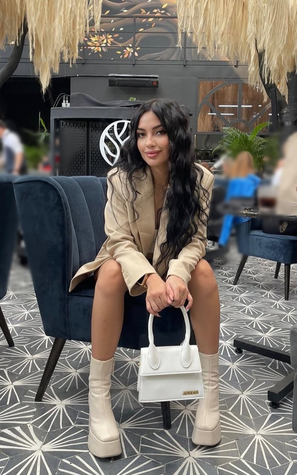 612407516|SABRINA|Escort