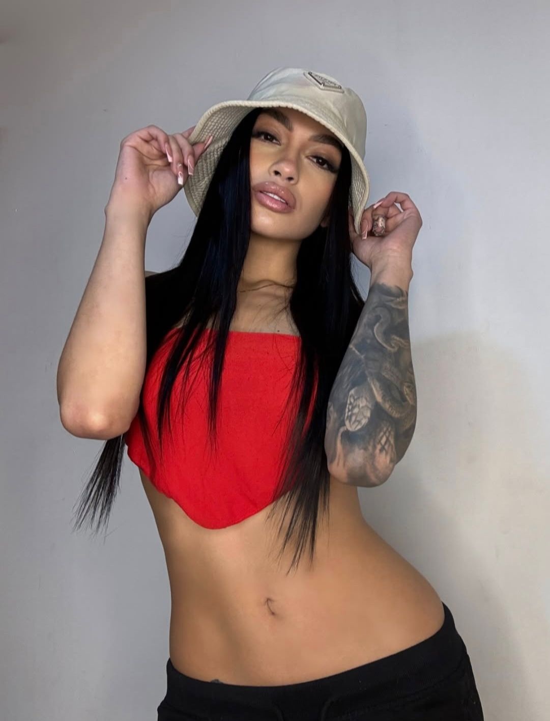 612407516|SABRINA|Escort