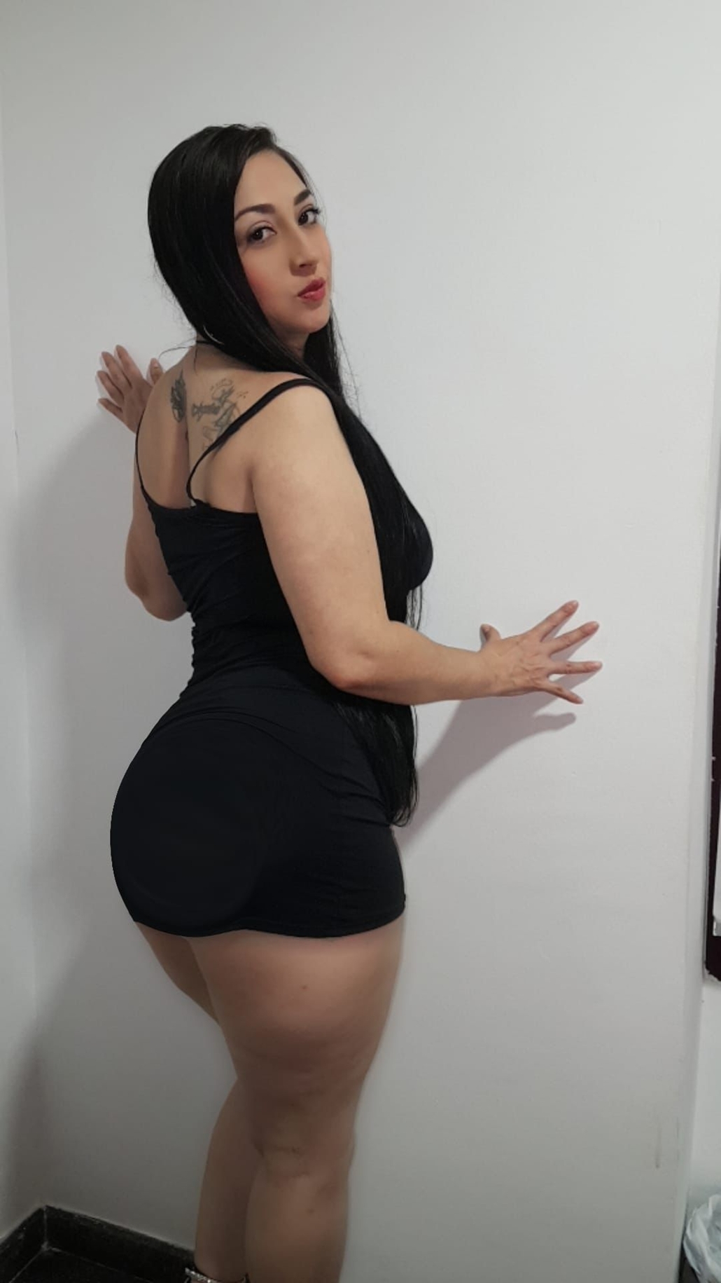 687164834|SARA|Chica