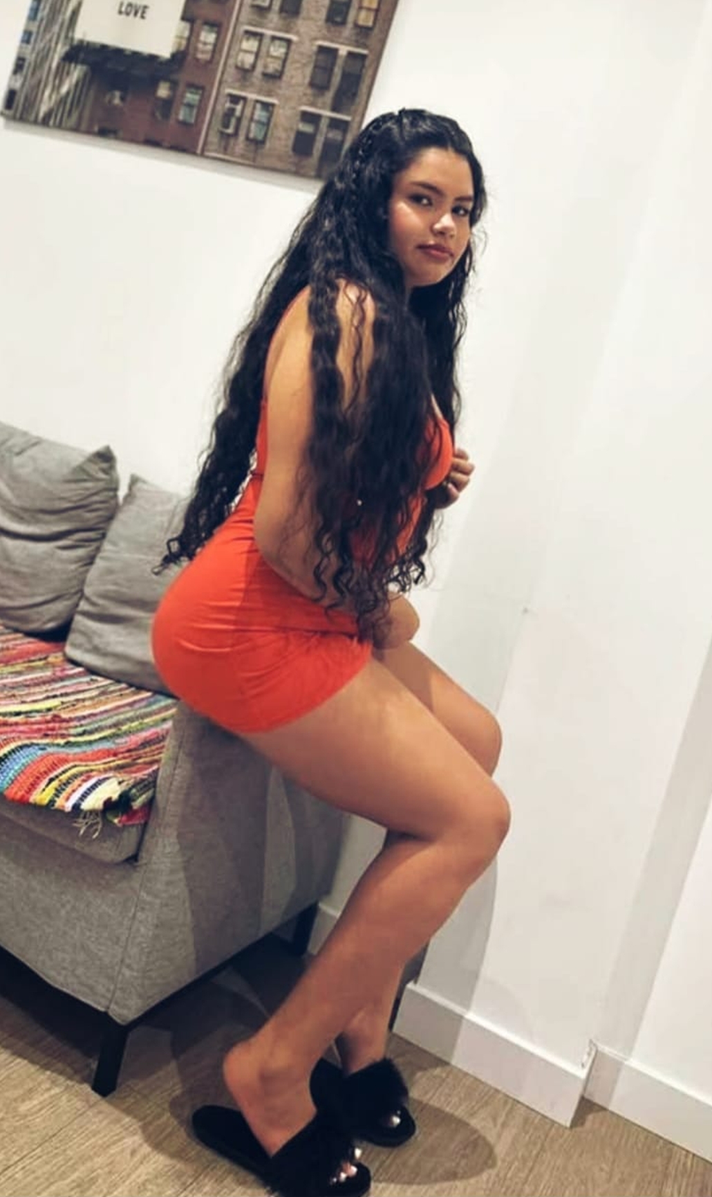 611833483|catalina|Chica