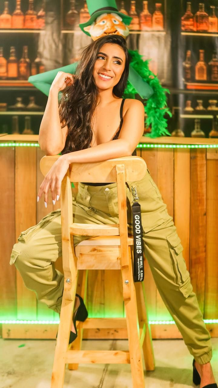 642739574|CATALINA|Chica