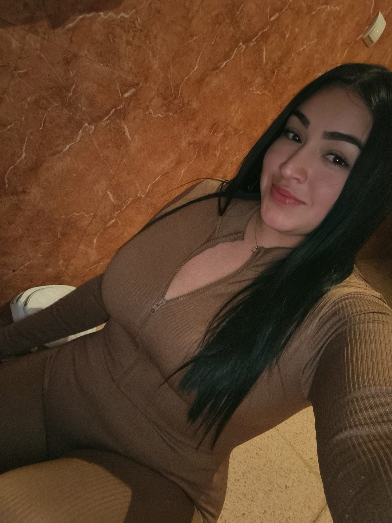 613308750|CAMILA|Chica