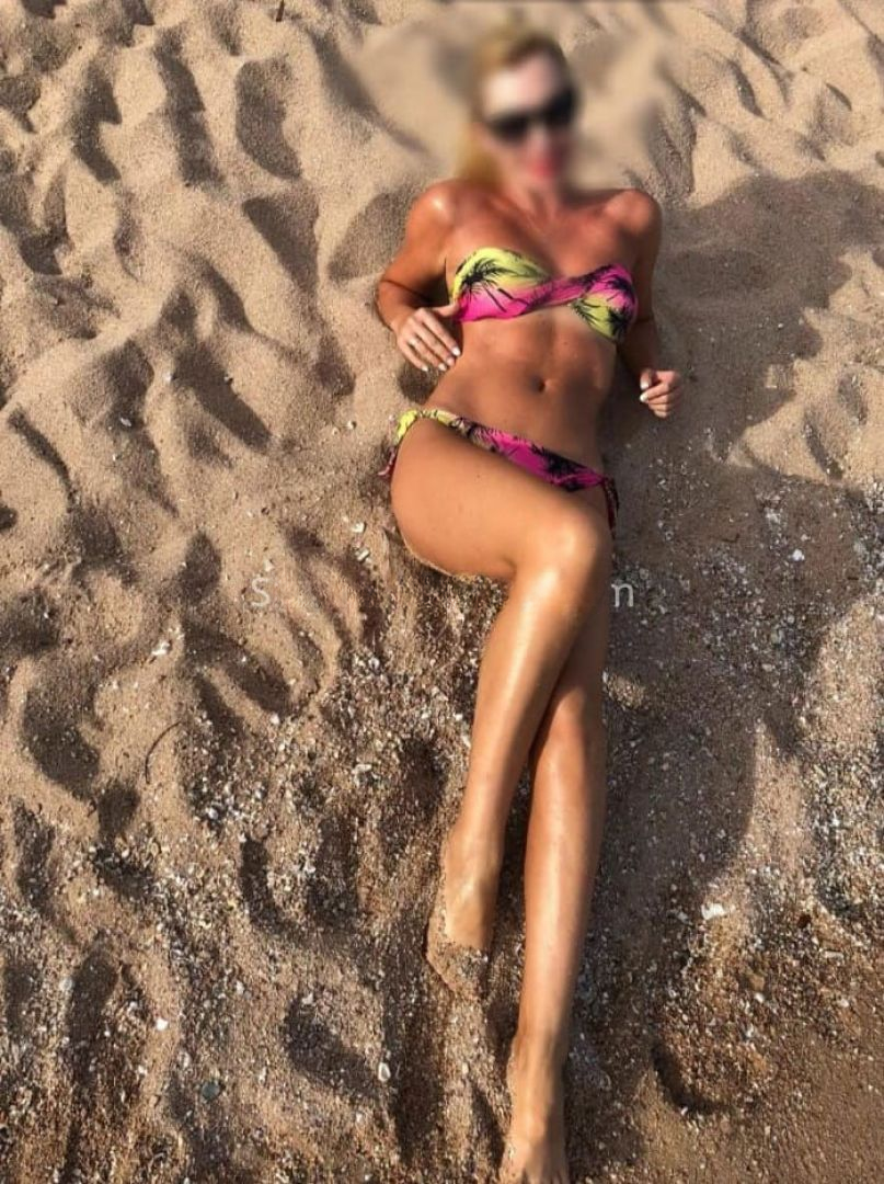 665609475|HELEN|Chica