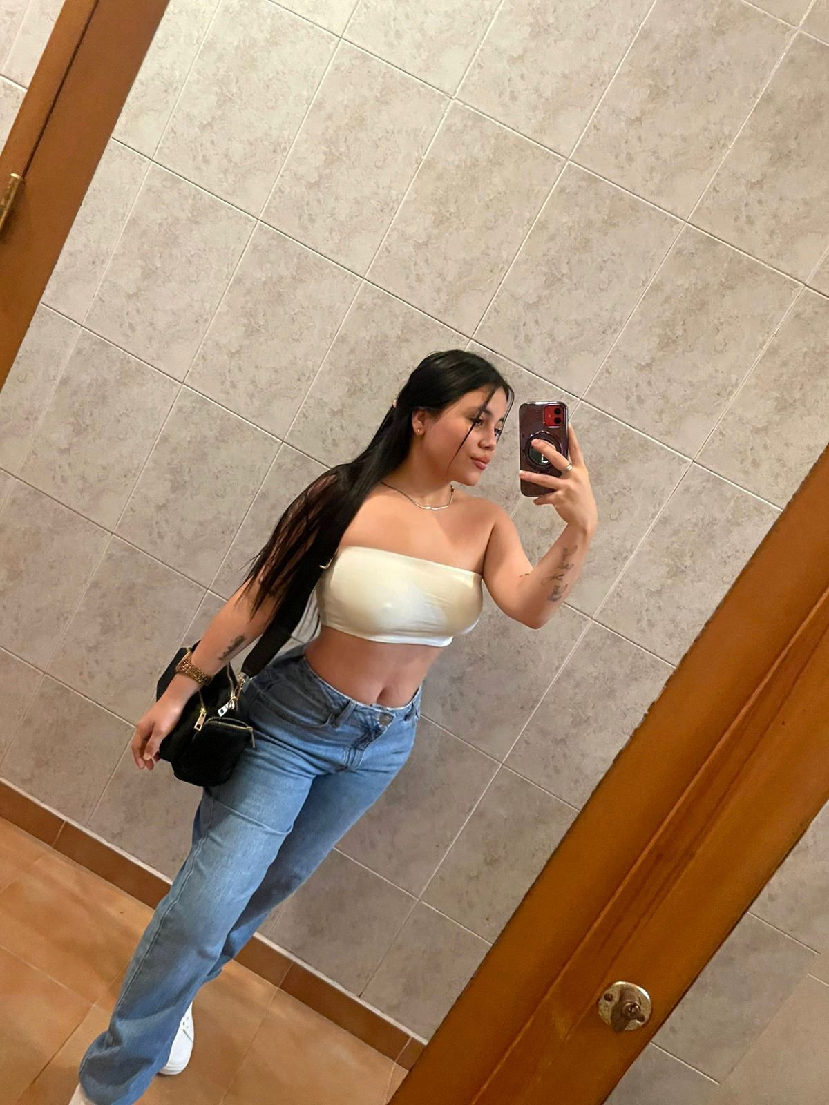600044950|ISA|Chica