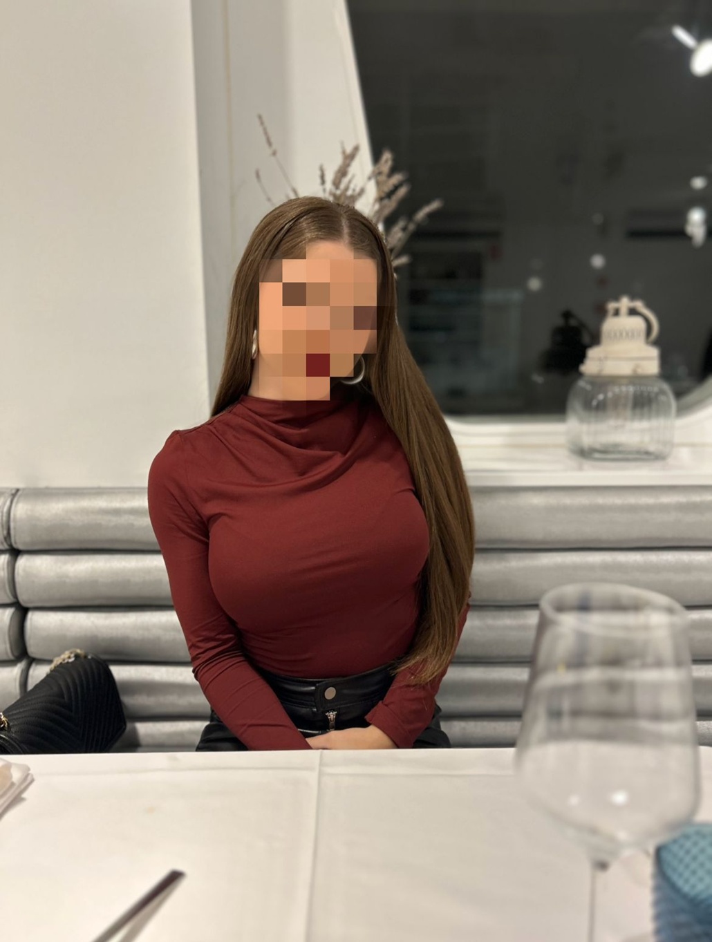 614735613|LIA|Chica