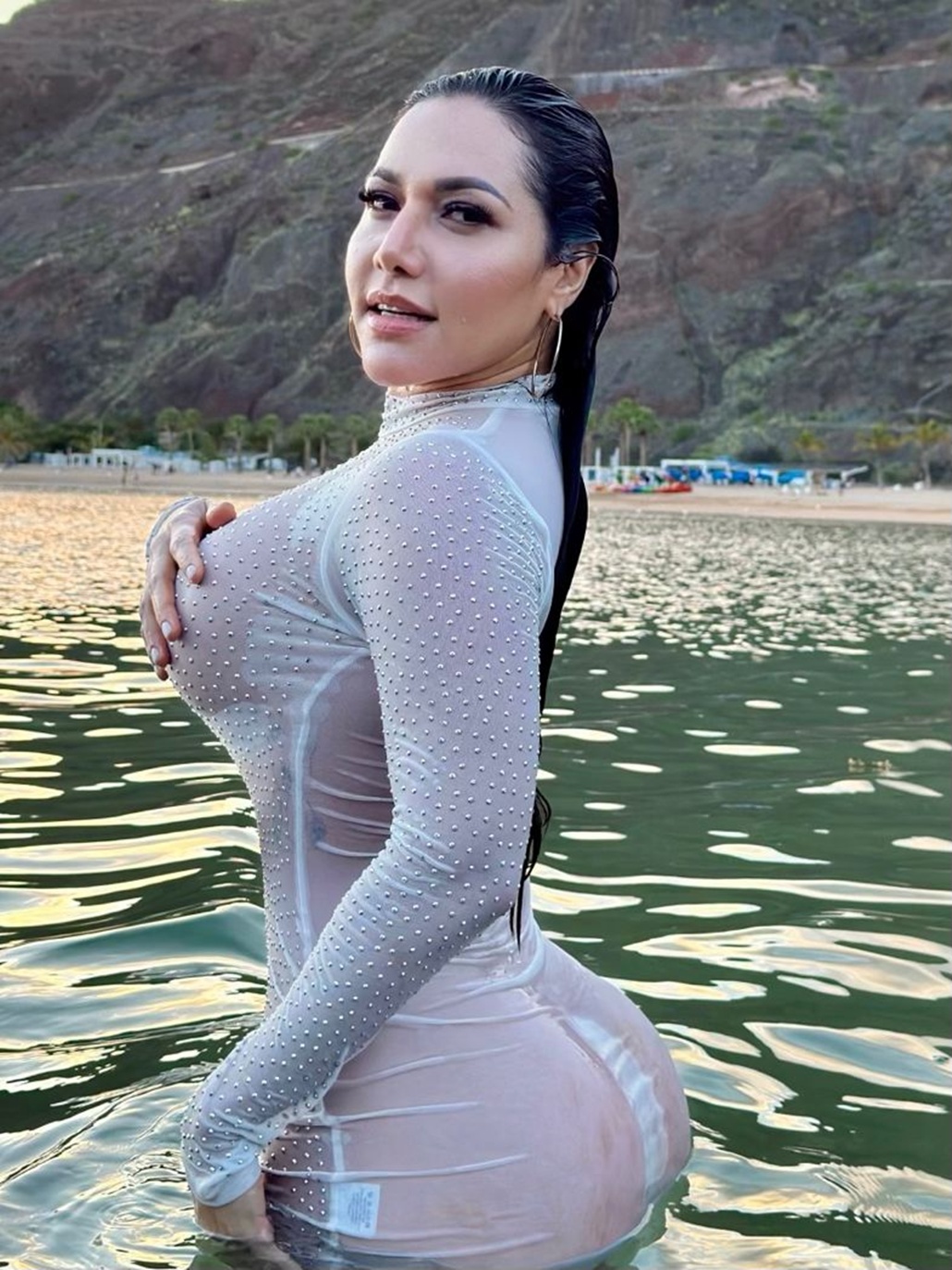 614541255|CLARA|Chica