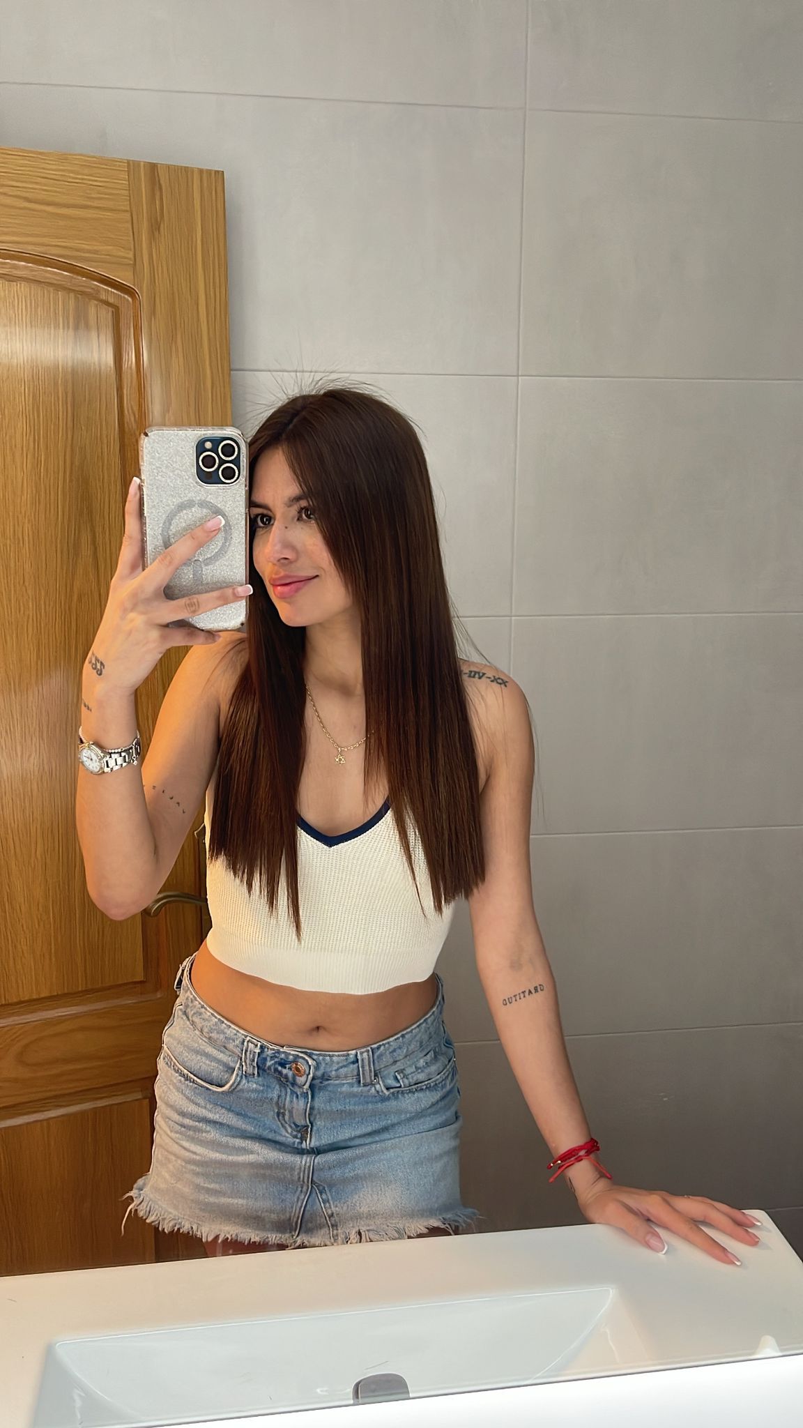661408981|EMMI|Chica