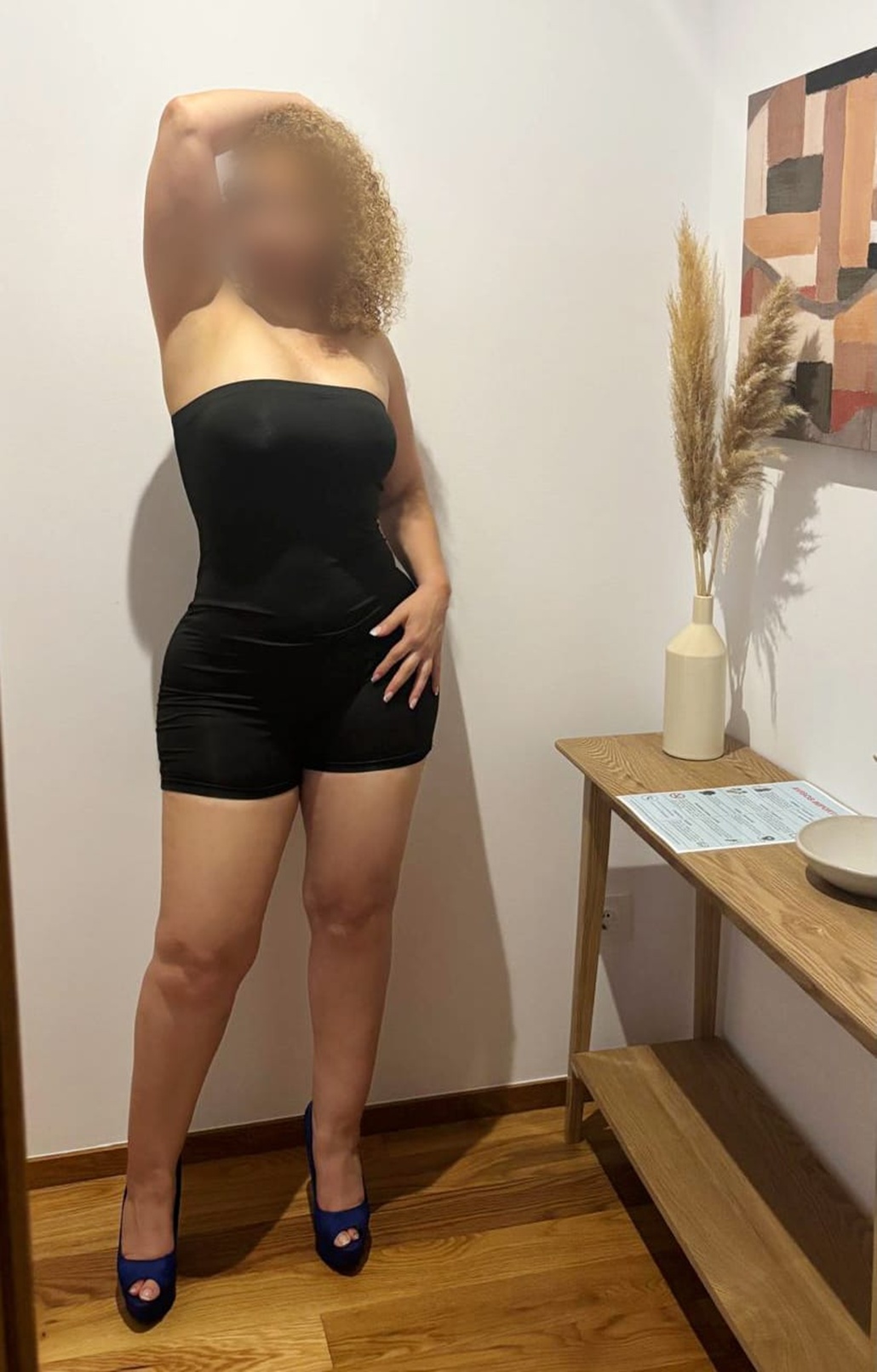 661590011|ISSA|Chica