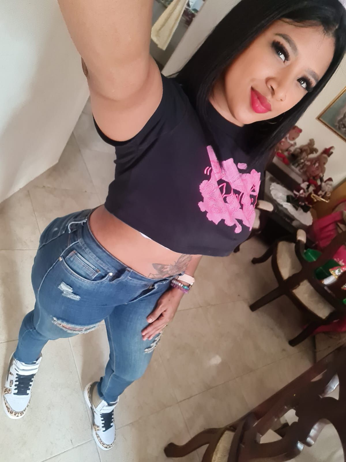 680687637|ESTEFANI|Chica
