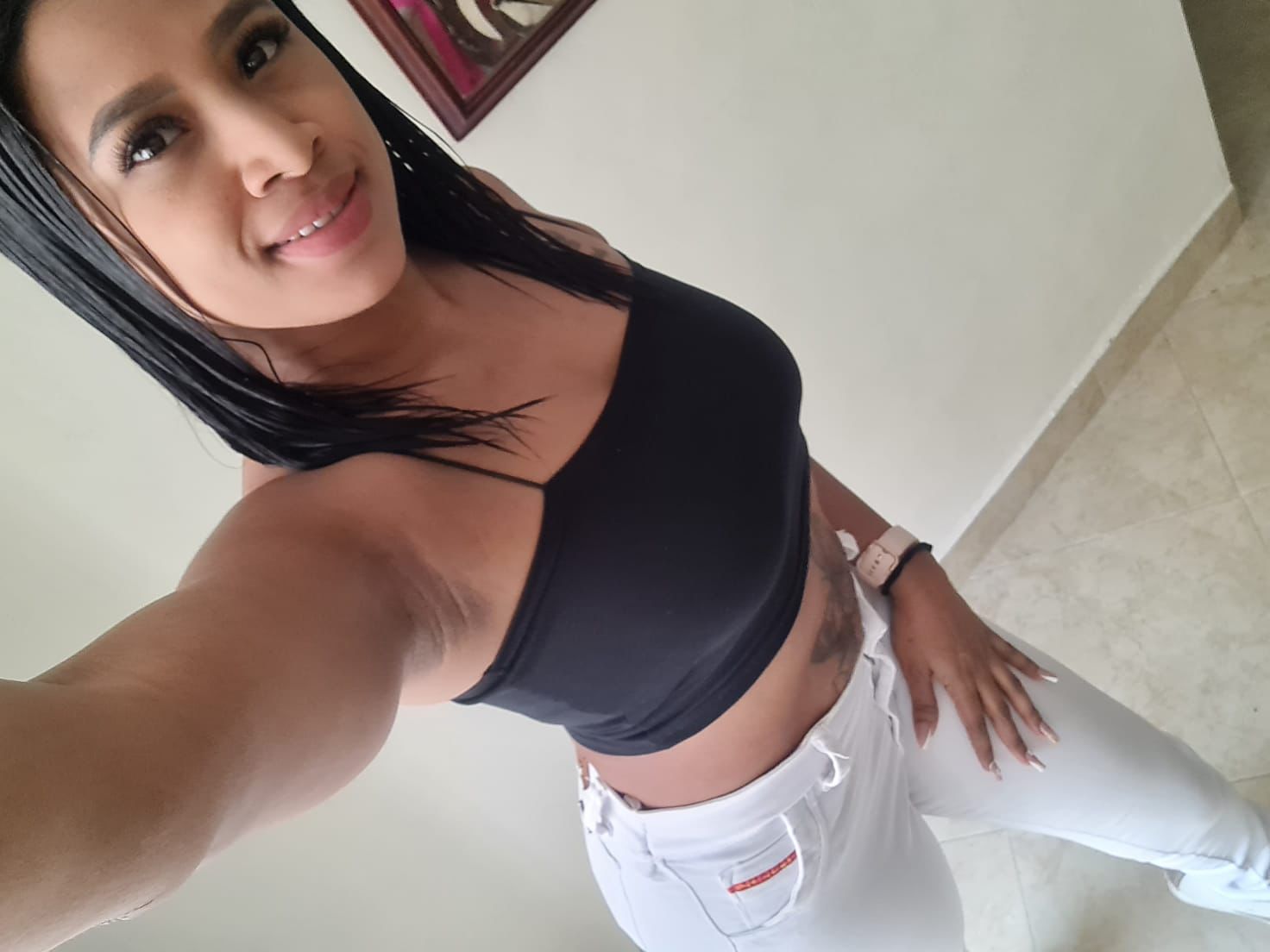 680687637|ESTEFANI|Chica