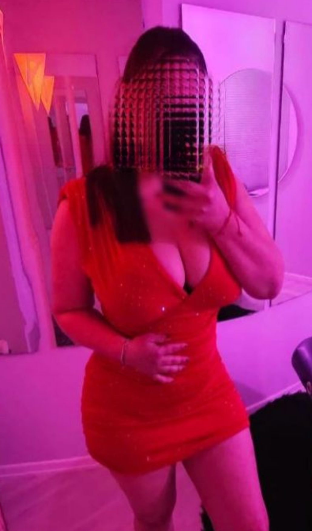 613661296|SIMONE|Chica