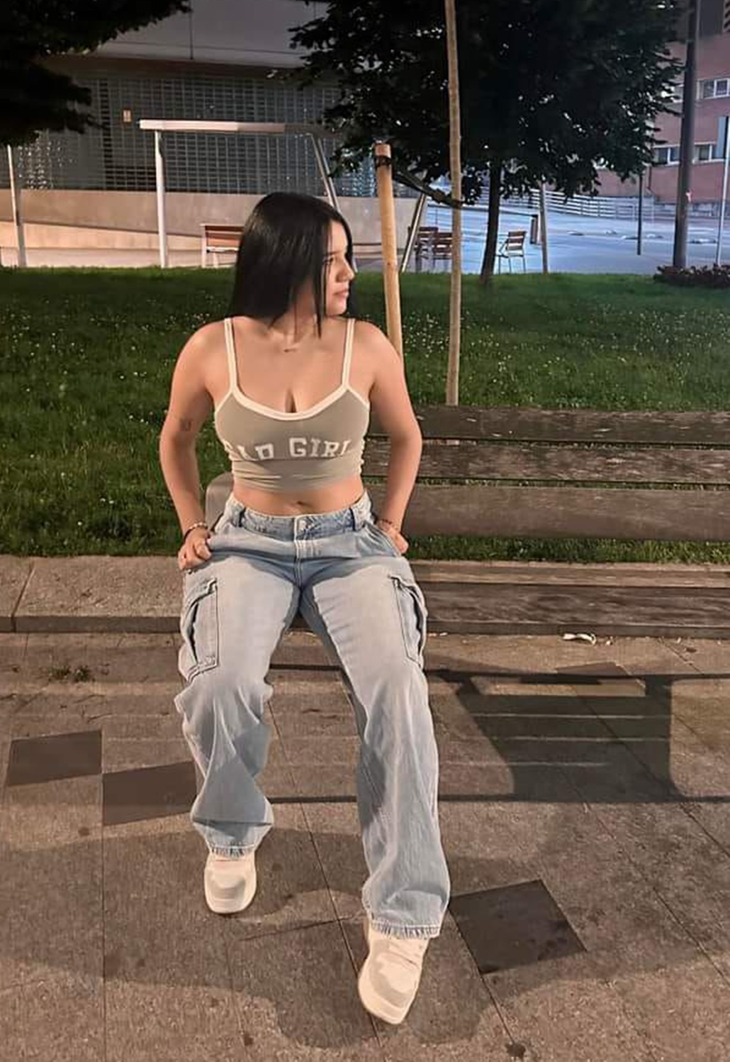 603166965|HELLEN|Chica