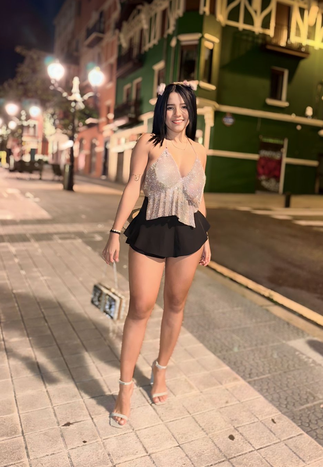 603166965|HELLEN|Chica