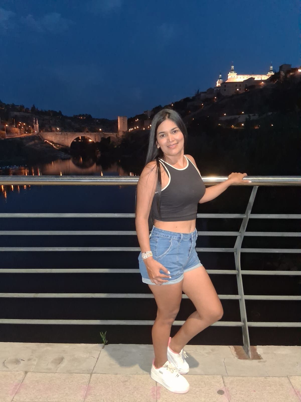 602355096|SOFIA|Chica