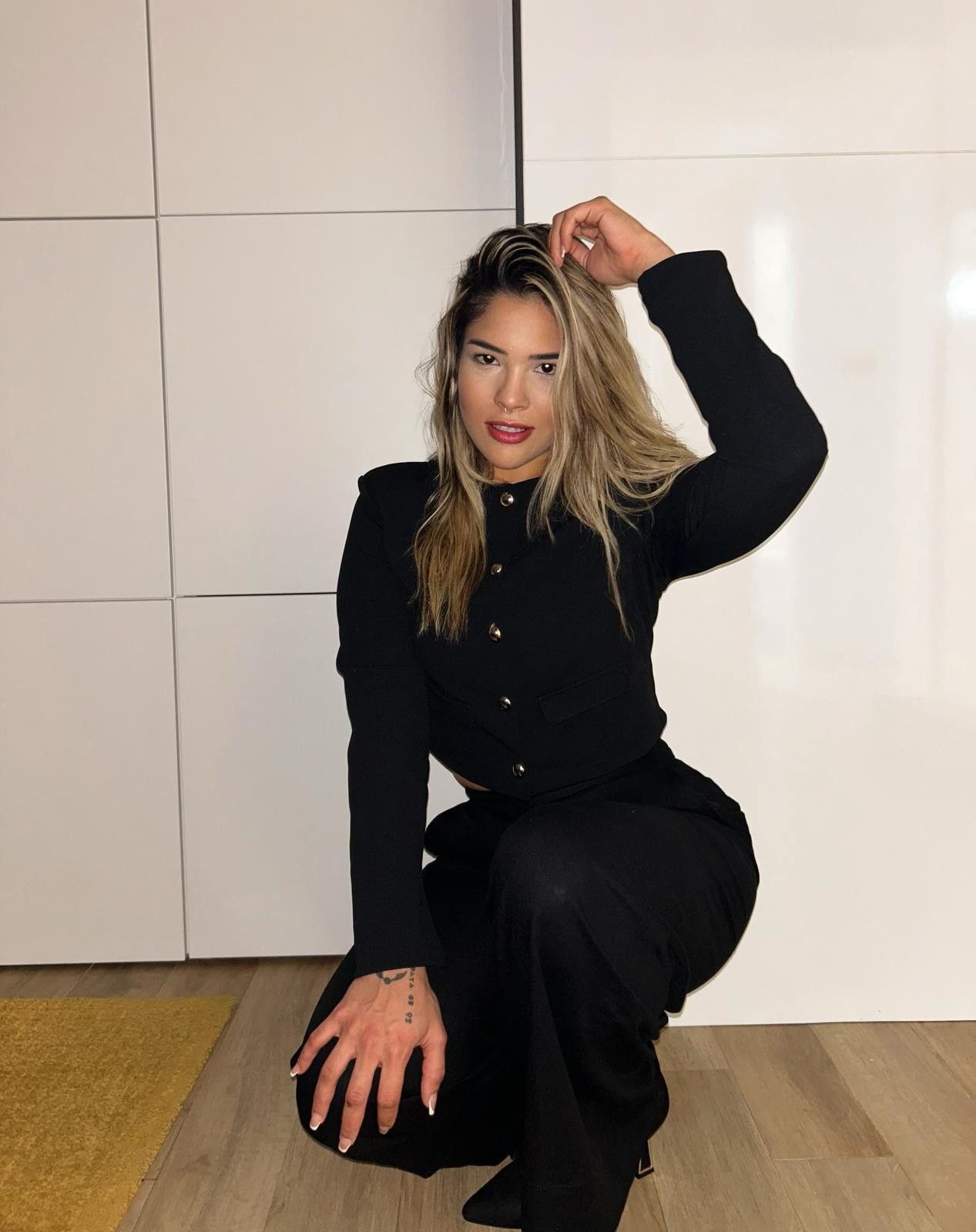612493008|LUNA|Chica