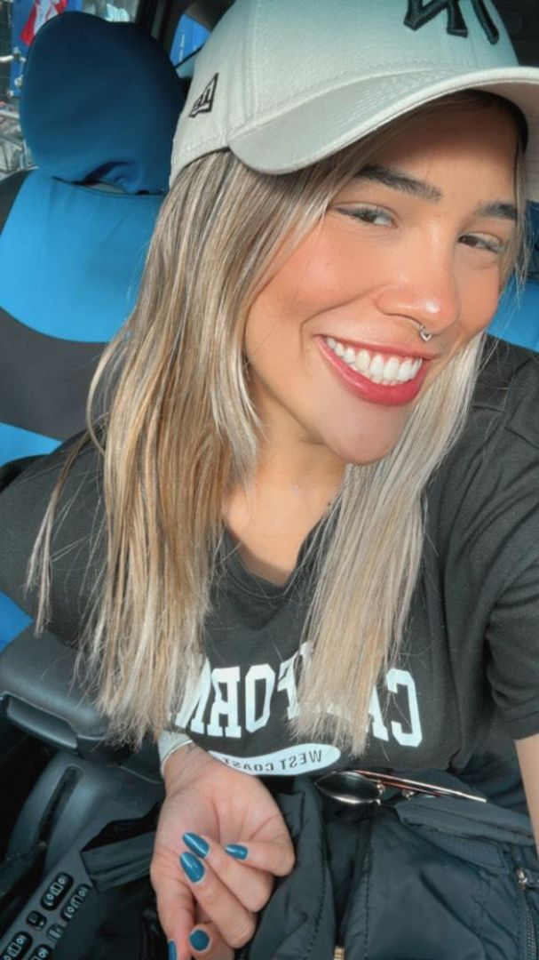 612493008|LUNA|Chica