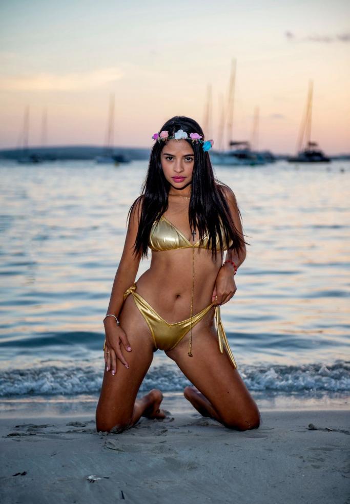 602512081|SALOMÉ|Chica