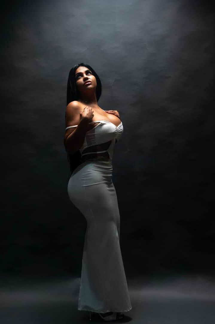 613374928|MADISON|Chica