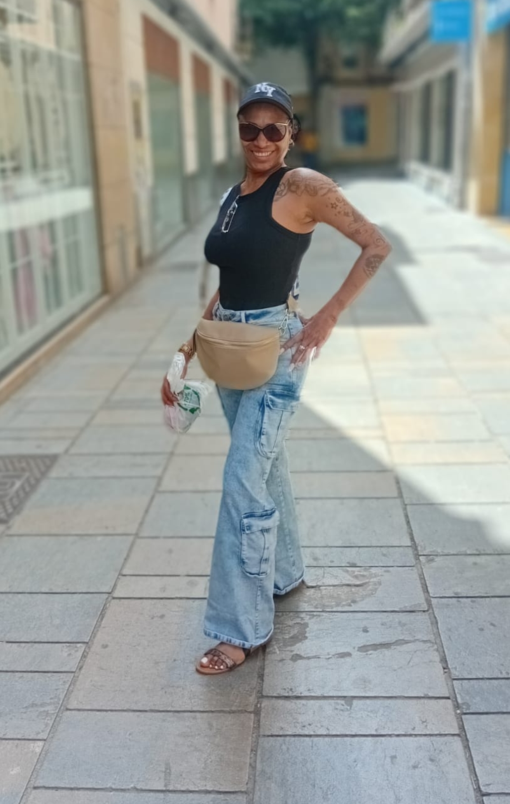 943465622|GINA|Escort