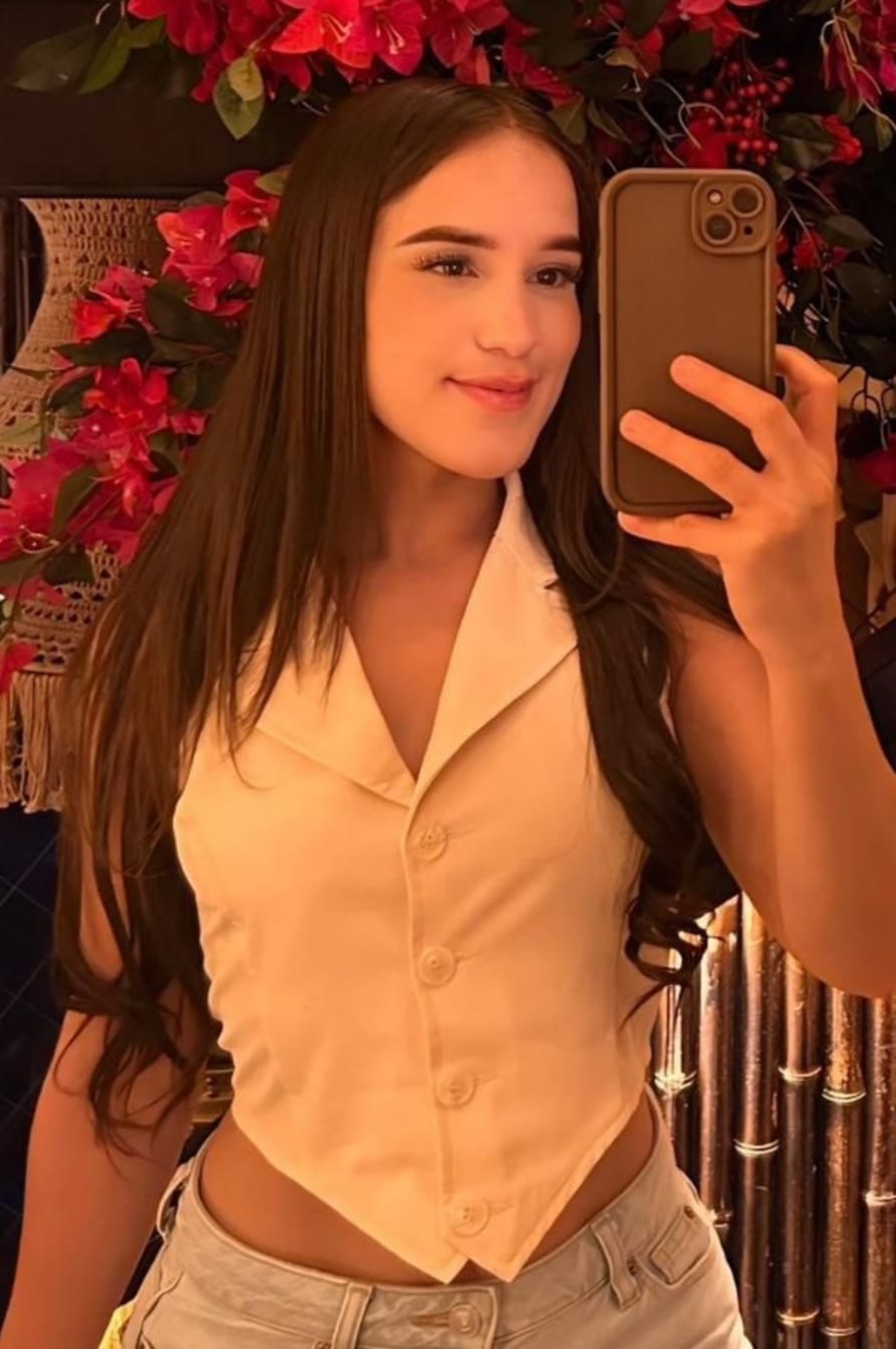 675587097|TATIANA|Chica