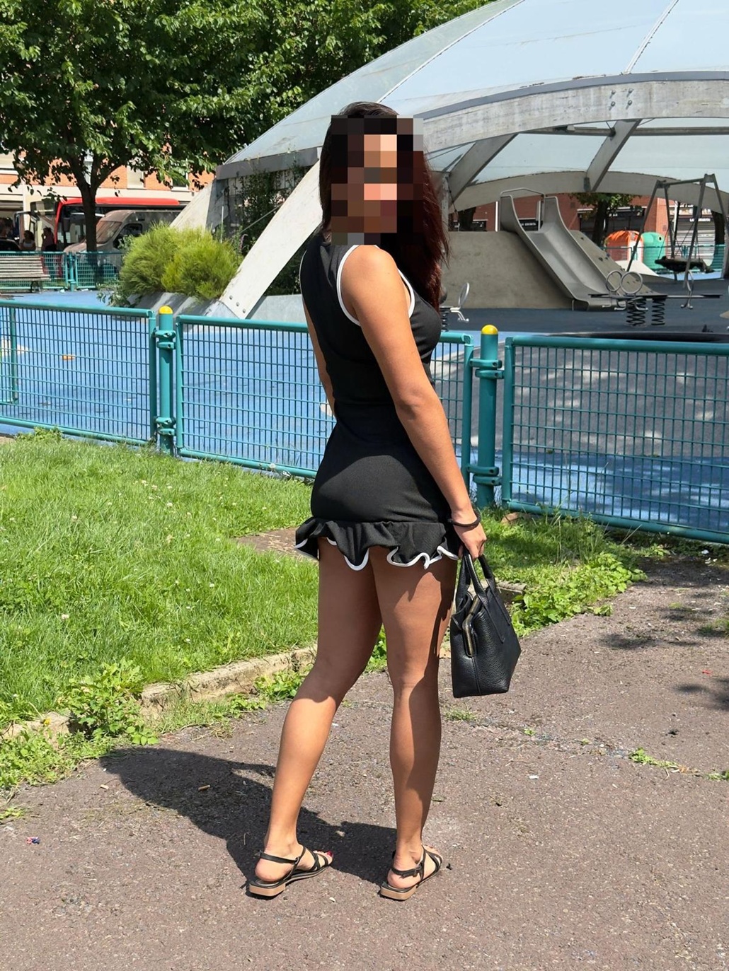 613205525|SOFI|Chica