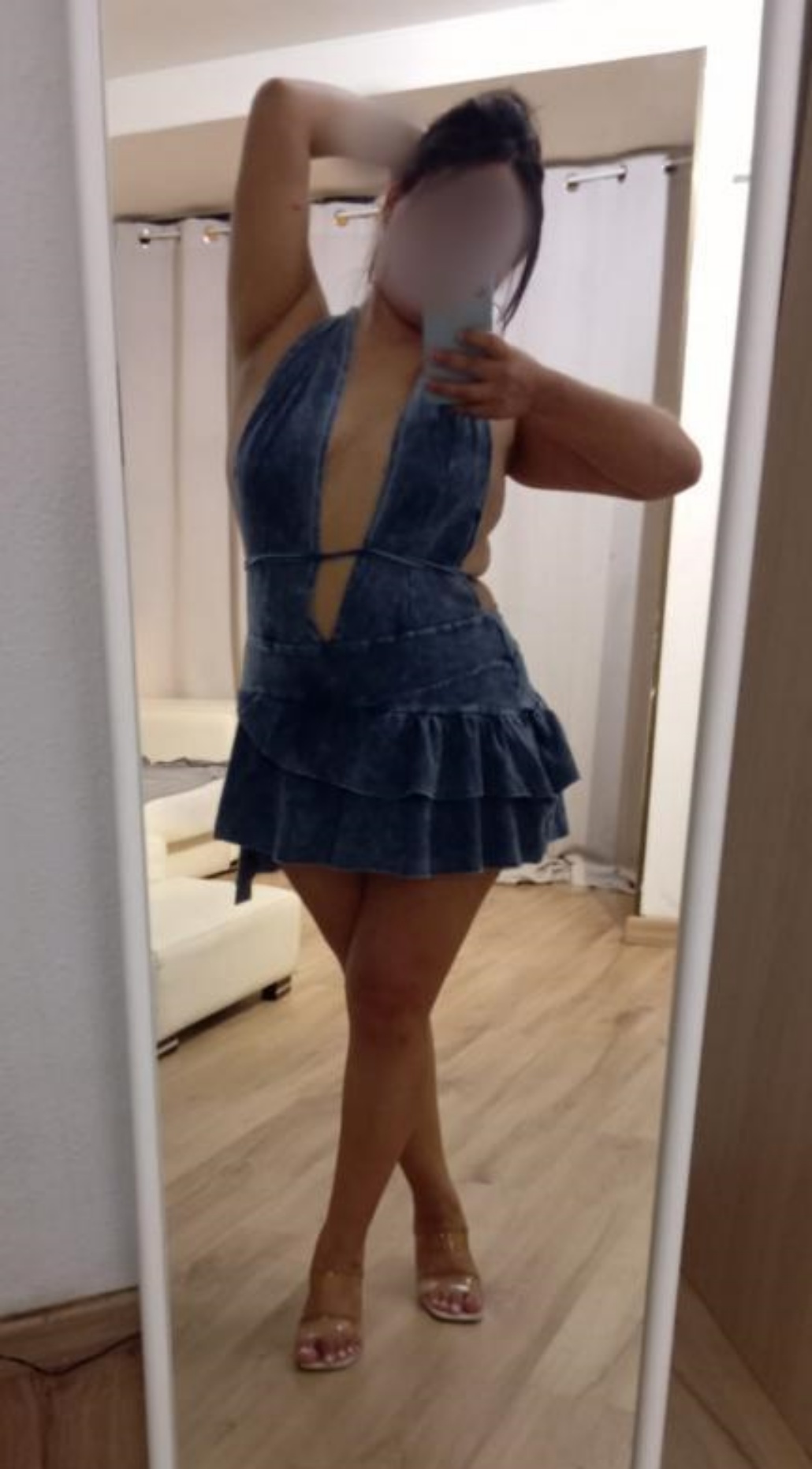 677913562|AMA|Chica